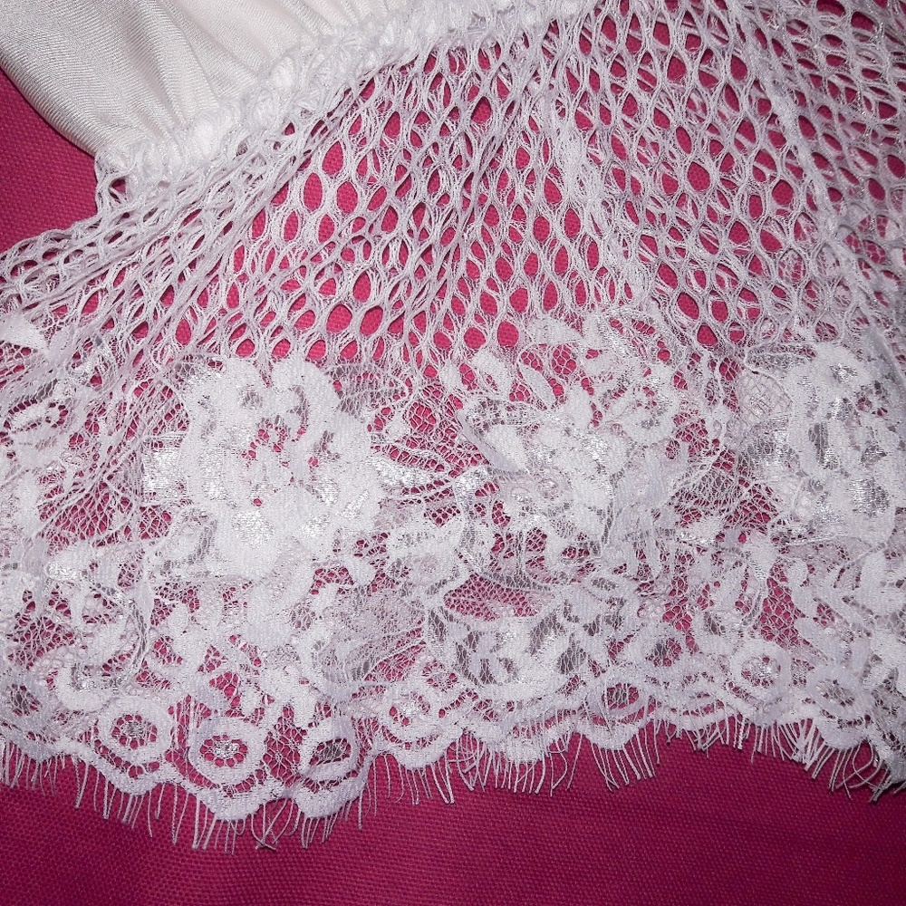 White Blousy Eyelash Lace Mesh Romper - Picture 4 of 4
